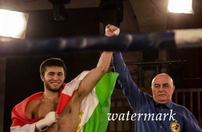 Боксер Мехрубон Сангинов стал чемпионом мира