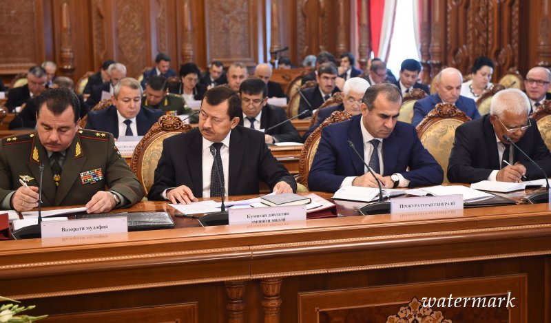 Президент присвоил главам МВД, ГКНБ и Генпрокурору Таджикистана звания генерал-полковника
