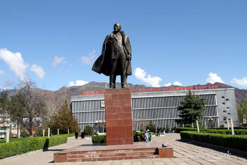 Ленин в Таджикистане