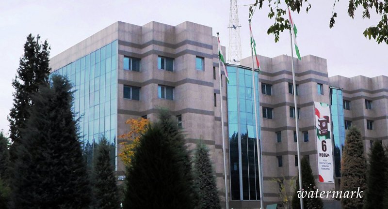 Нацбанк Таджикистана продлил лицензии двум страховым компаниям