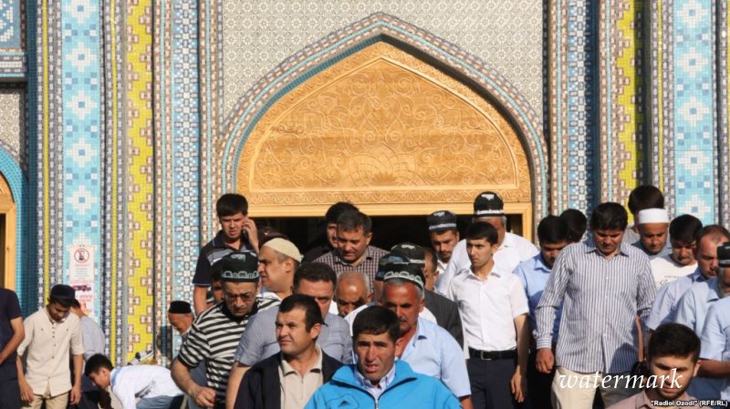 Мечети Таджикистана обязали отчитываться о своих доходах
