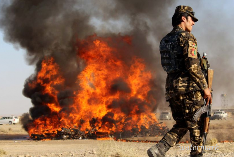 НАТО бомбит позиции афганских боевиков на границе с Таджикистаном