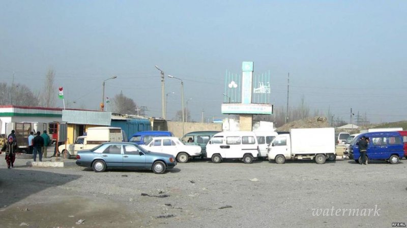 На узбекско-таджикской границе разрушили «каримовскую стену»