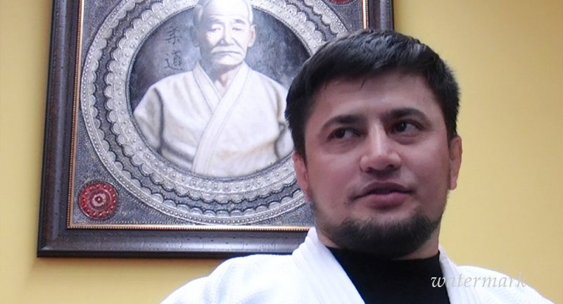 Таджикский дзюдоист Бокиев может принять заграничное предложение