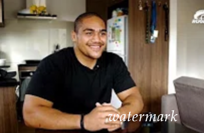 Новозеландский спортсмен принял ислам в мечети Крайстчерча (Видео)