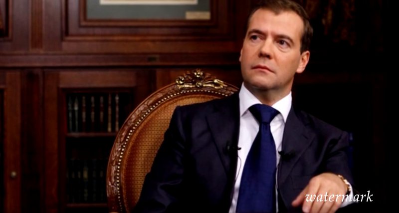 Как Премьер Медведев прокомментировал ситуацию в Киргизии с Алмазбеком Атамбаеваевым (Видео)