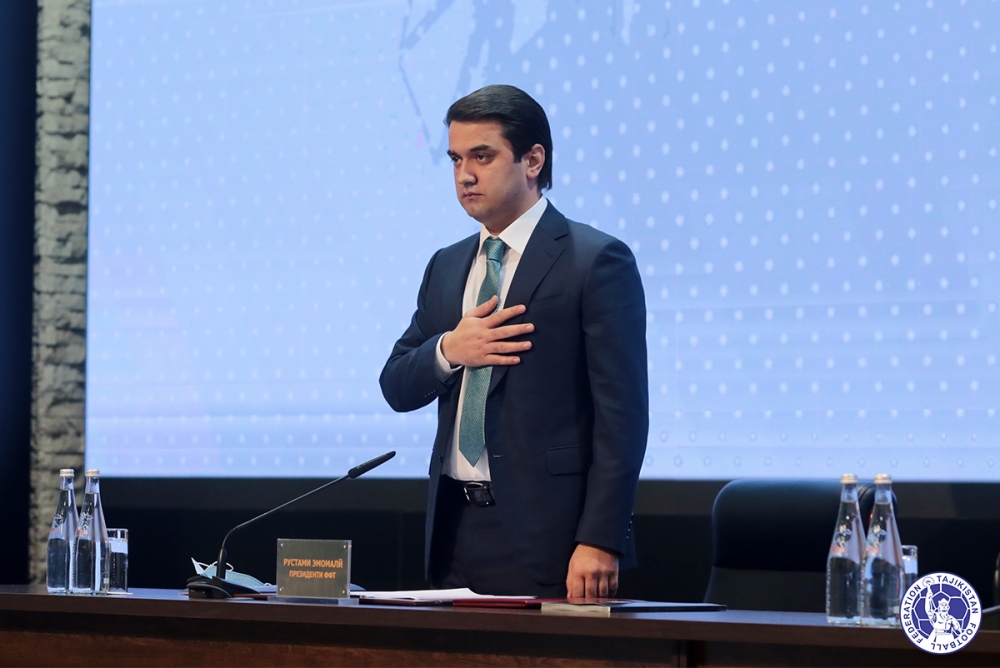 Рустам Эмомали переизбран на пост президента ФФТ