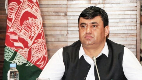 Афганский политик, которого подозревают в контрабанде золота и долларов, лишился своего поста