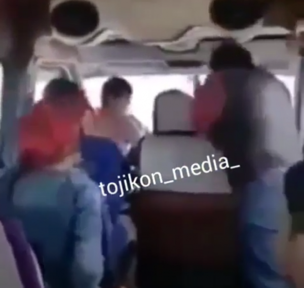 Кондуктор маршрутки в Душанбе арестован за оскорбление пассажиров