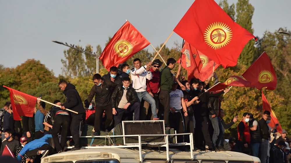 В Кыргызстане попахивает очередной революцией.