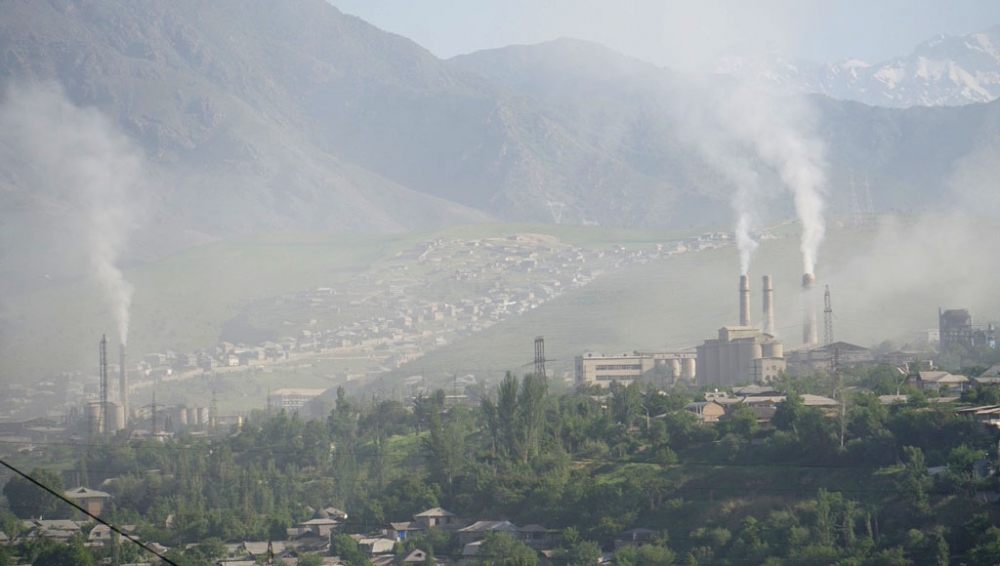 Грязный воздух Душанбе опаснее коронавируса
