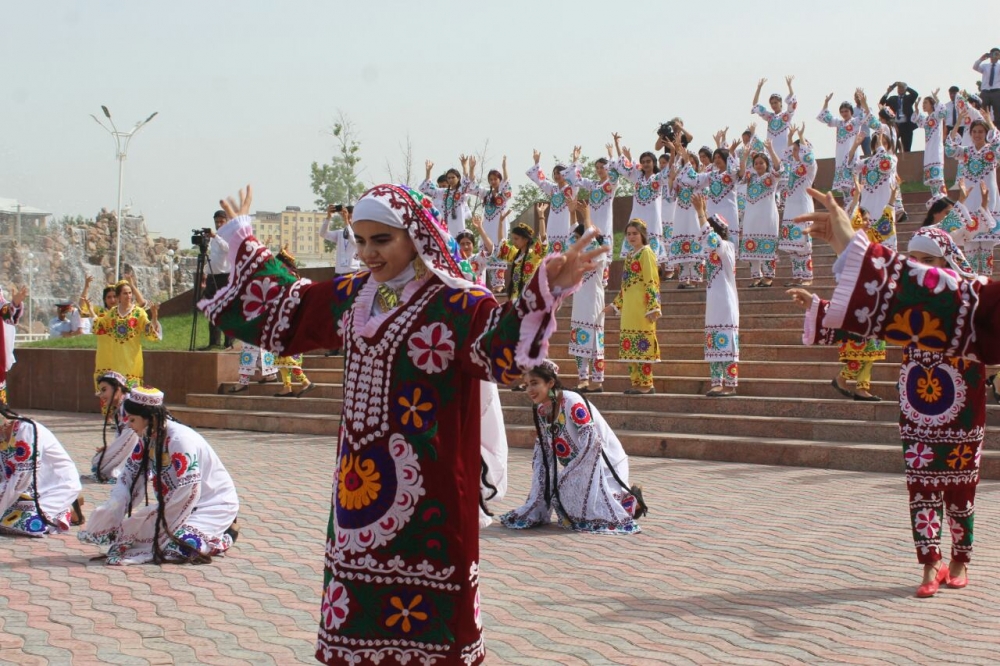 В Бохтаре открылся таджикско-узбекский бизнес-форум