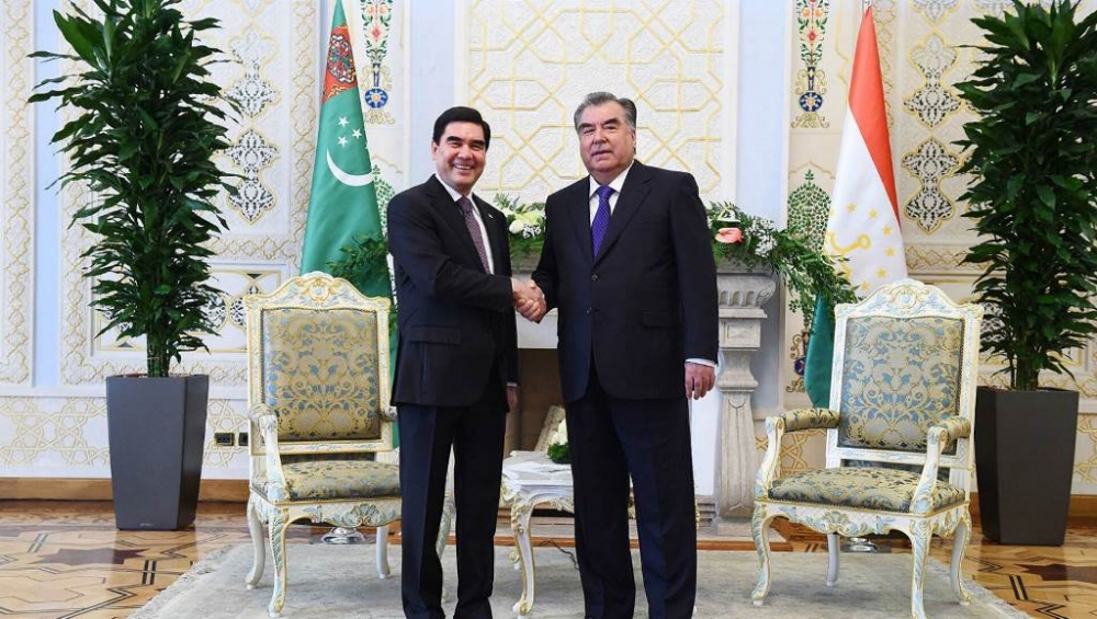 Рахмон поздравил Бердымухамедова с днем рождения, а тот его пригласил в Туркменистан