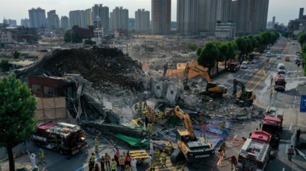 В Южной Корее на автобус рухнул пятиэтажный дом, погибли 9 человек
