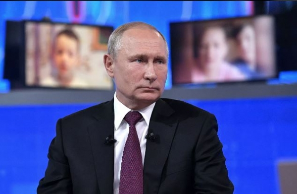 Сегодня Путин пообщается с россиянами в формате прямой линии
