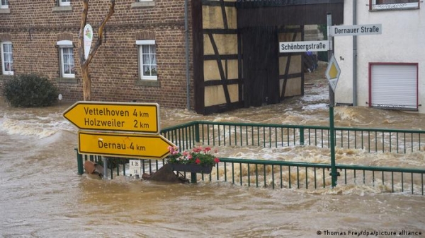 Германию затопило: десятки погибших и 1,5 тысяч пропавших без вести