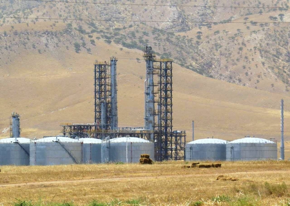 Таджикистан увеличил выпуск собственного бензина с начала этого года почти на 40%