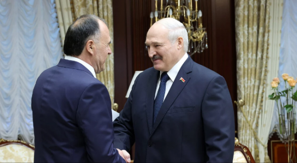 Лукашенко рассказал таджикскому дипломату, кто виноват в создавшейся ситуации в Афганистане