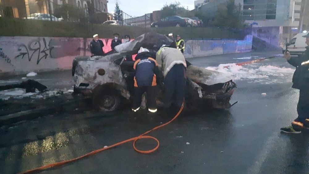 Трое граждан Таджикистана сгорели заживо в машине в Новосибирске