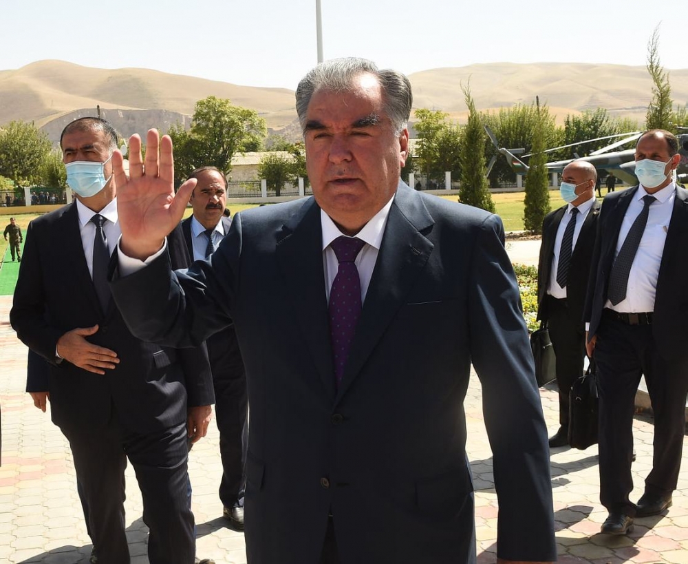 Президент отправился в Горный Бадахшан