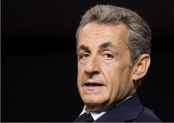 Бывший президент Франции Николя Саркози осуждён на один год