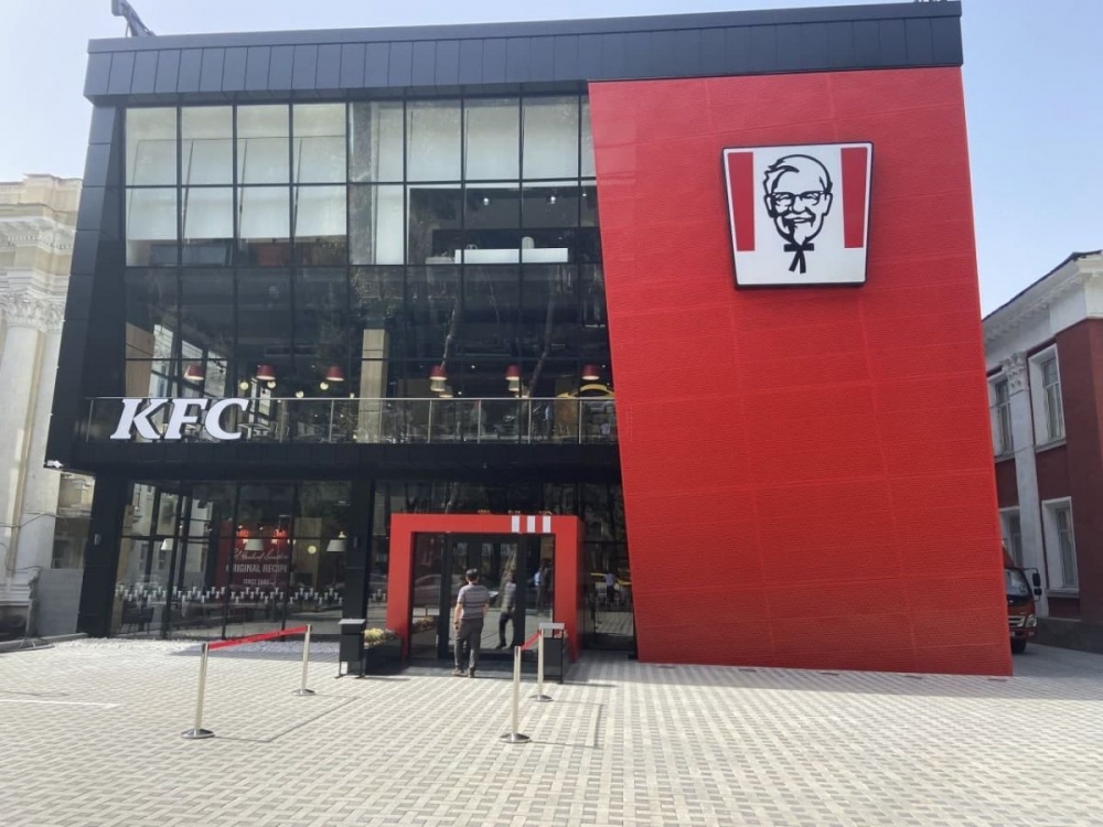 В Душанбе открылся первый в республике ресторан KFC