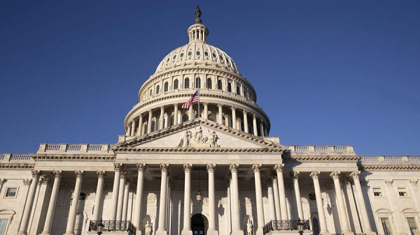 Сенат США согласился повысить лимит госдолга, чтобы избежать дефолта