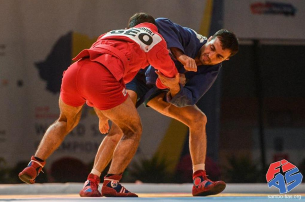 Таджикский самбист Акмалиддин Каримов стал Чемпионом мира