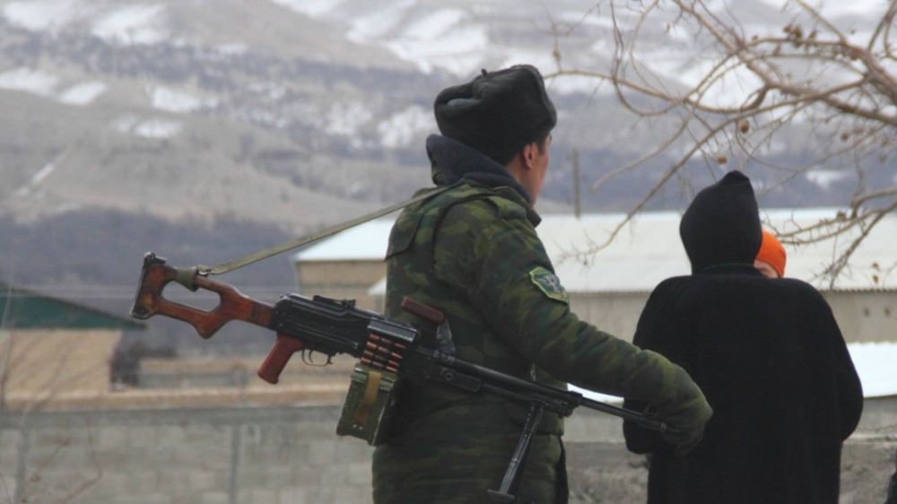 Военные Таджикистана избили кыргызского пограничника — ПС ГКНБ КР