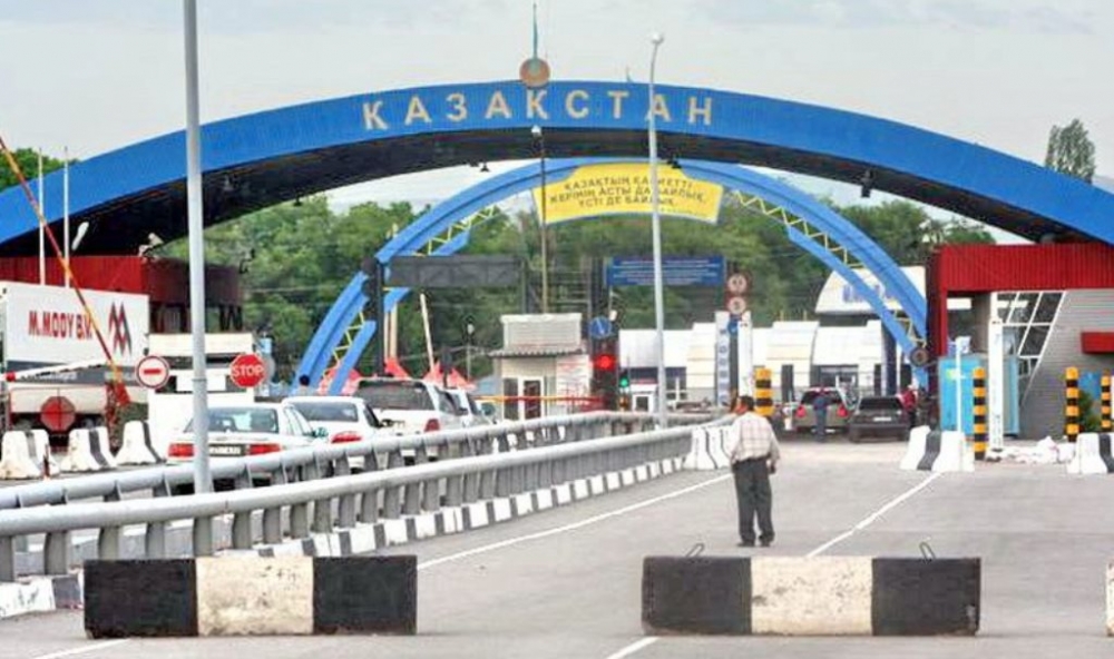 Россия сняла ограничения на въезд граждан Казахстана наземным путем
