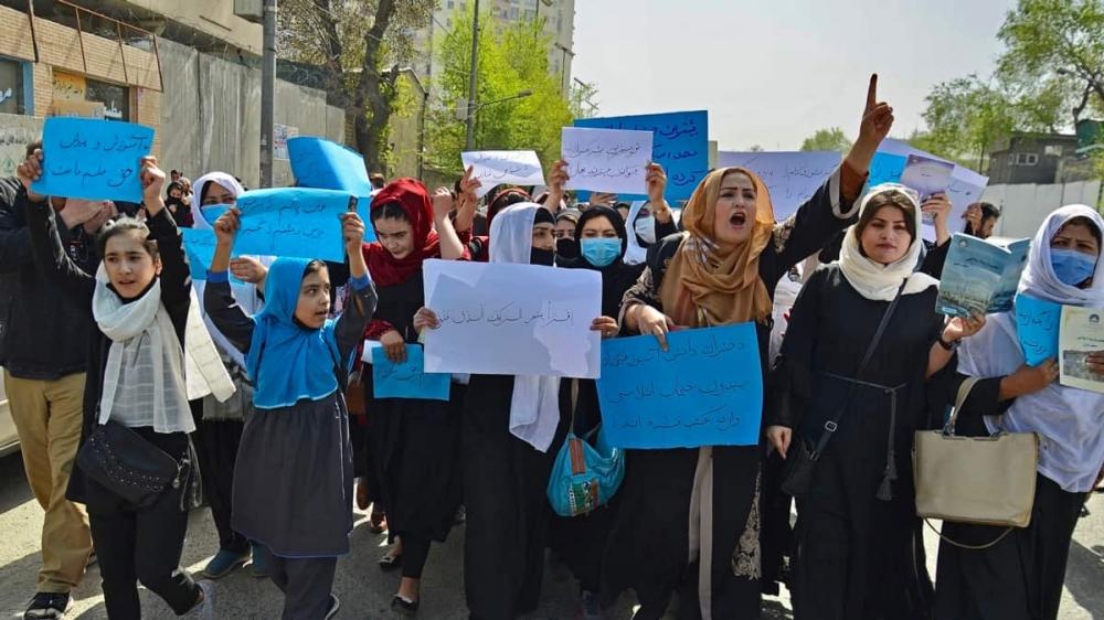 В Кабуле около 20 женщин протестовали против ограничений их прав талибами