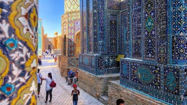 Работодателей в Узбекистане обяжут предоставлять турпоездки сотрудникам