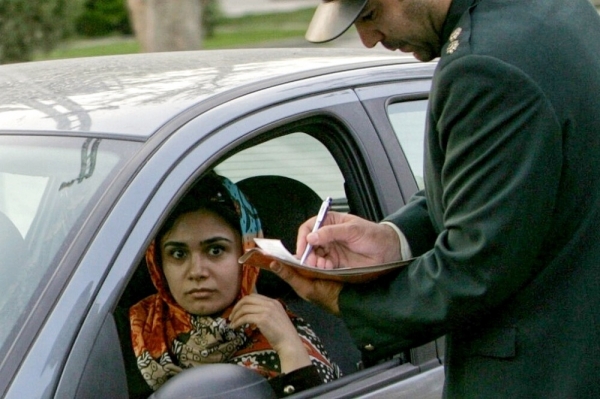 В Туркменистане новые правила: женщинам запретили занимать передние сиденья в авто