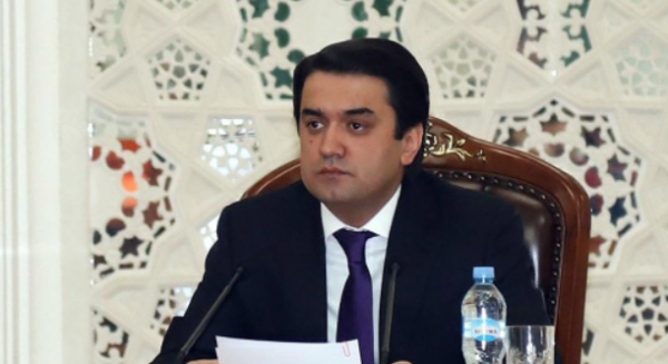 Рустам Эмомали созвал десятую сессию парламента