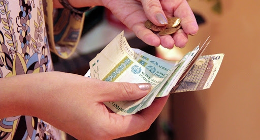 Таджикистан по размеру зарплаты сильно отстает от стран ЕАЭС. Даже при росте на 13 %