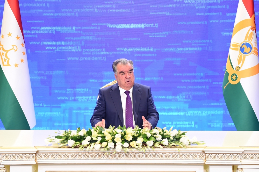 Эмомали Рахмон предупредил о силах, готовых дестабилизировать обстановку в Таджикистане