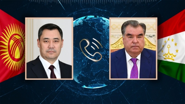 Рахмон и Жапаров обсудили по телефону вопросы сотрудничества двух стран в различных областях