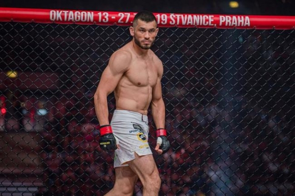 Узбекского бойца UFC в Чехии признали опасным для общества и лишили европейской визы