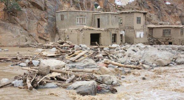 В Афганистане десятки человек погибли при наводнениях, талибы просят мир помочь пострадавшим