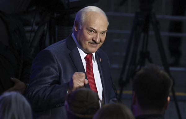 Лукашенко: самолеты Белоруссии переоборудованы под ядерное оружие