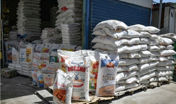 Таджикистан нарастил импорт муки, сократив ввоз пшеницы