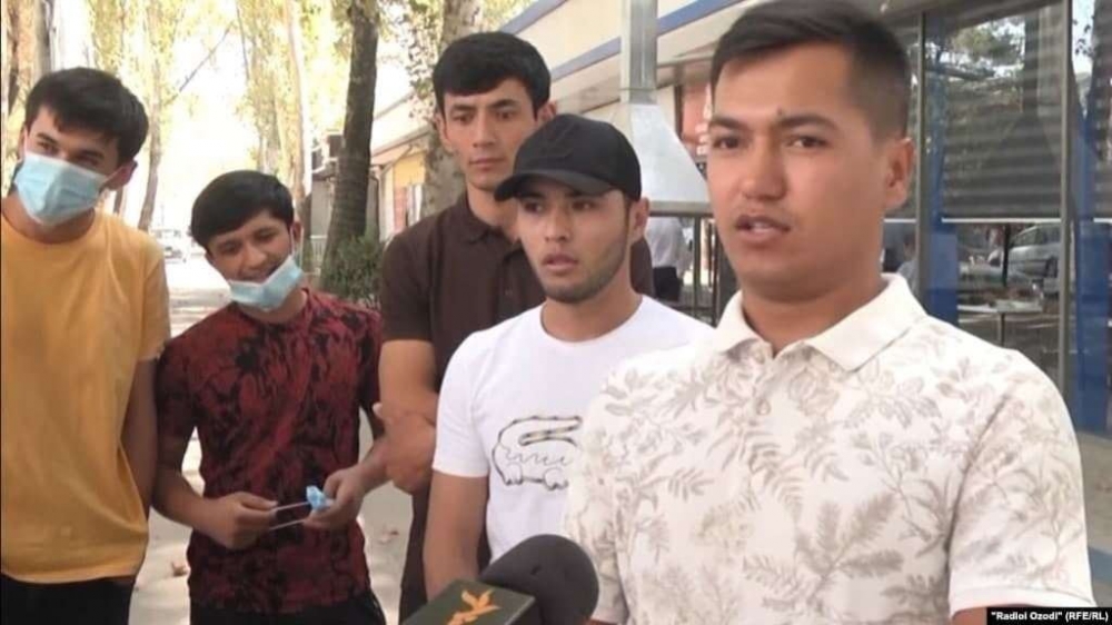 Более 700 таджикских студентов перевелись из Кыргызстана в Таджикистан из-за закрытой границы