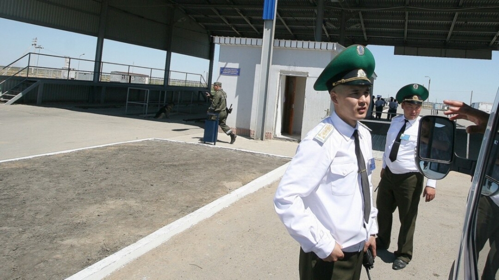 Мобилизация в России. Власти Казахстана заявили, что не будут ограничивать въезд россиян в страну
