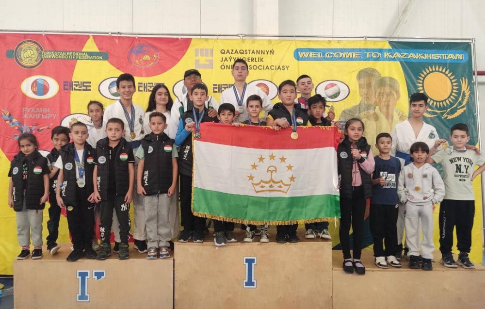 Таэквондисты Таджикистана выиграли 11 золотых медалей в Шымкенте
