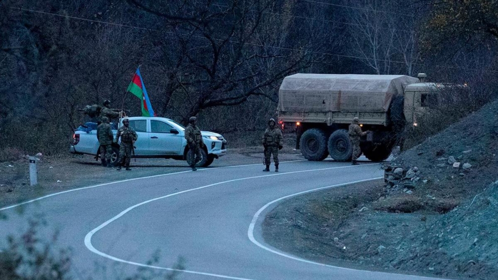В Ереване сообщили об обстреле армянских боевых позиций со стороны Баку