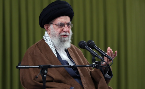 Лидер Ирана: за протестами в стране стоят США и сионисты