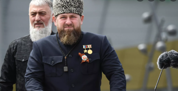 Путин присвоил Кадырову звание генерал-полковника