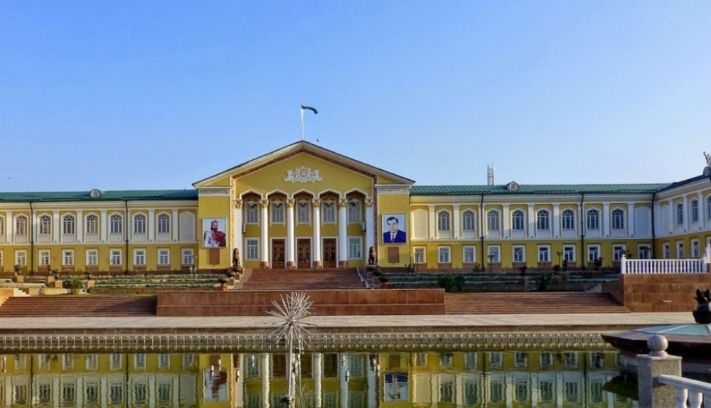 В «Касри Арбоб» сегодня отметят 30-летие со дня проведения исторической для Таджикистана 16-ой сессии Верховного совета
