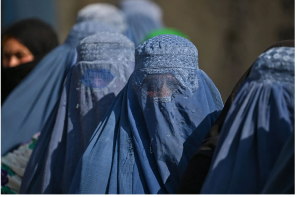 Талибы запретили женщинам посещать парки и ярмарки в Кабуле