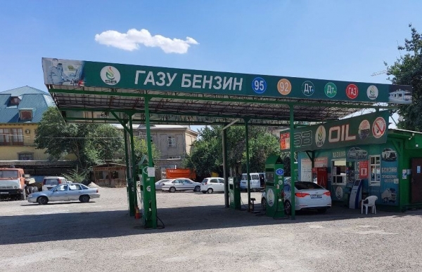Цены на сжиженный газ и бензин в Таджикистане продолжают снижаться